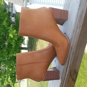 Womens back zip booties